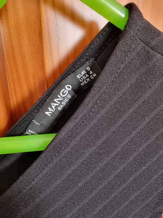 Vestido preto com padrão Mango, tamanho S