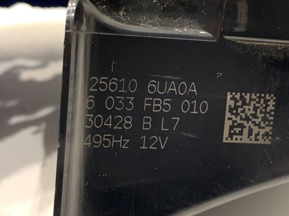 KLAKSON NISSAN QASHQAI J12 256106UA0A 1.3 158KM SYGNAŁ BUZEK
