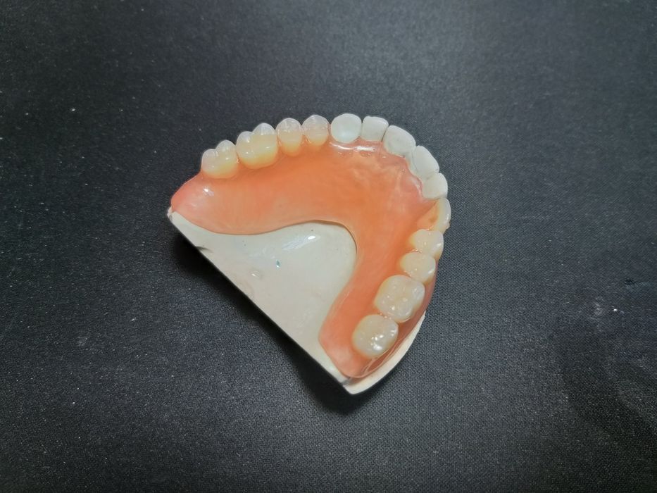 Зубний технік. Зуботехнічна Лабораторія  "Dental LAB"