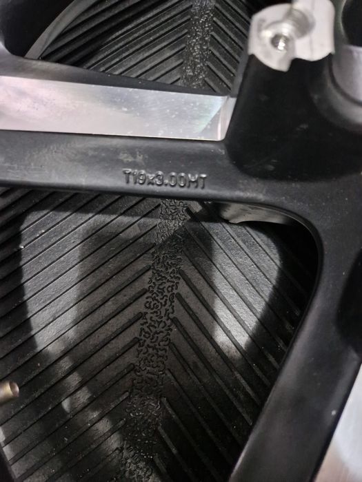 Felga przednia 19×3,00 Harley Dawidson V Rod Musice