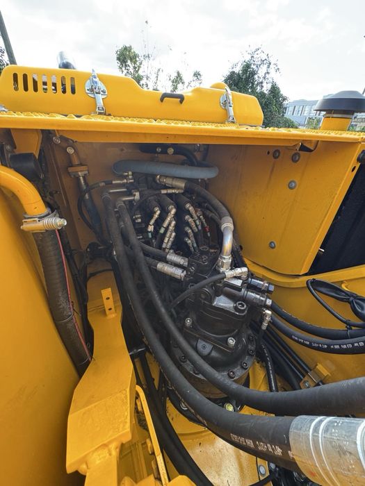 Гусеничний екскаватор JCB JS220NLC — новий, 2021 рік