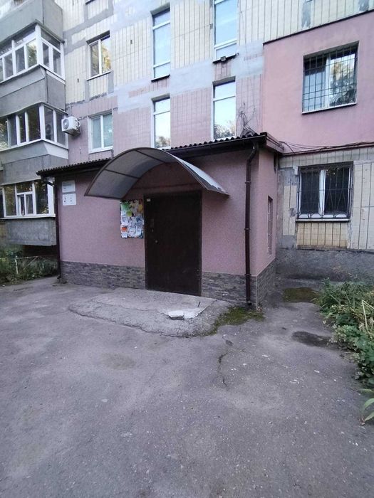 Здам 2кім. квартиру . 12 квартал