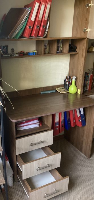 Стіл письмовий бу