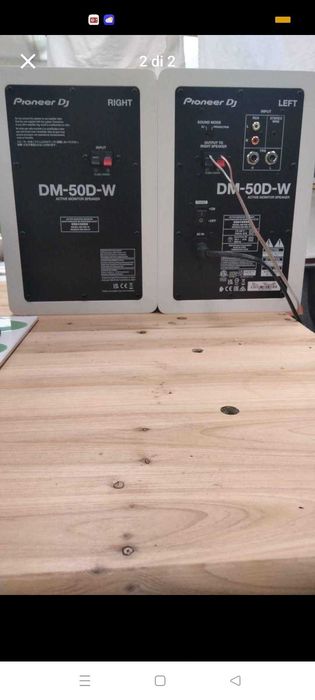 Studio monitors Pioneer DJ DM-50D-W