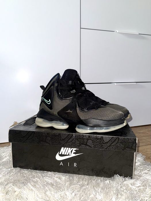 LeBron XIX 19 super Stan Black Green Glow