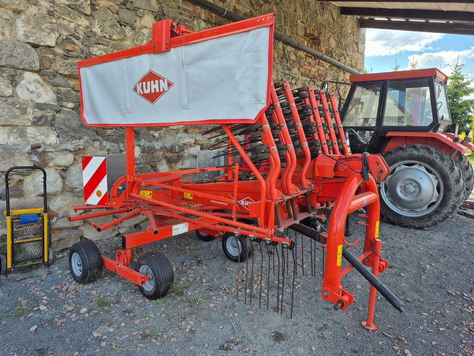Zgrabiarka Kuhn GA 4321