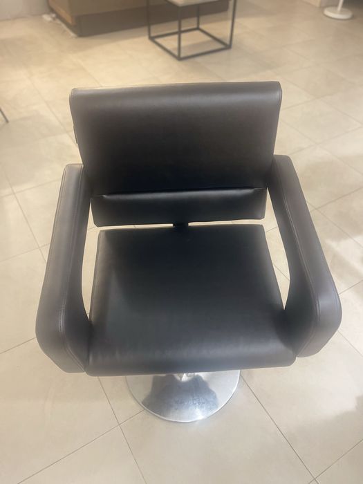 Крісло перукарське