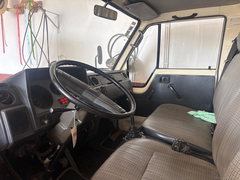 Carrinha Toyota Dina 150