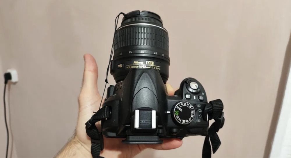 Фотоапарат Nikon D3100