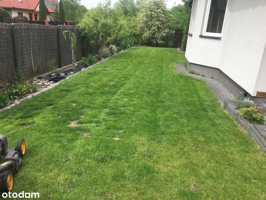 Parterowy dom 150 m² - 1000 m² działki  - 2 garaże - bezpośrednio