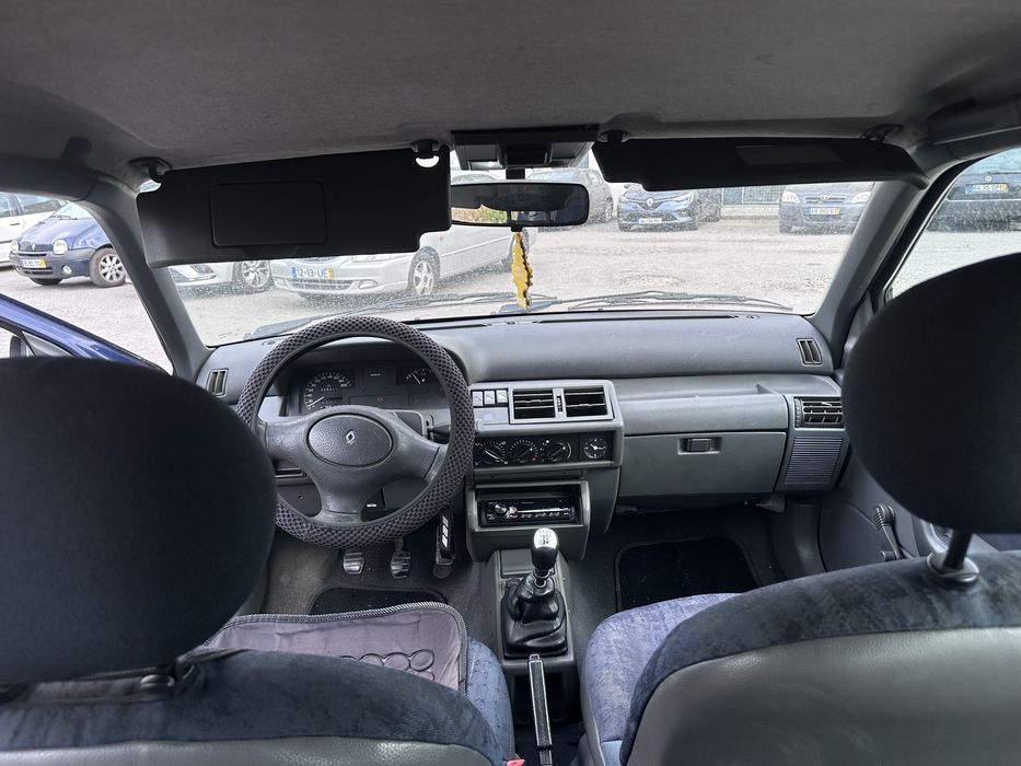 Renault Clio MK1