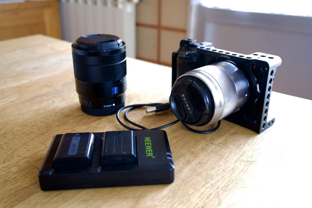 Sony A6300 com extras