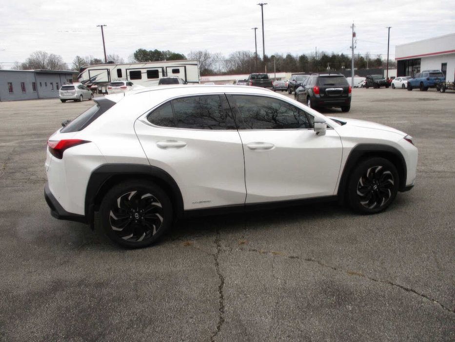 Lexus Ux      2022