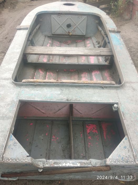 Продам лодку полупрогрес