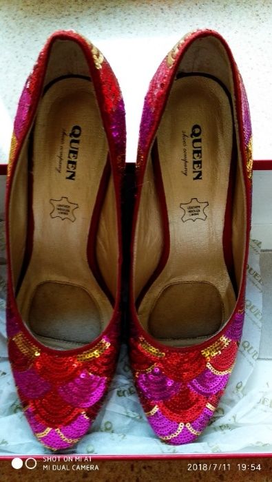 39 разм. У стані нових вечірні ошатні туфлі!