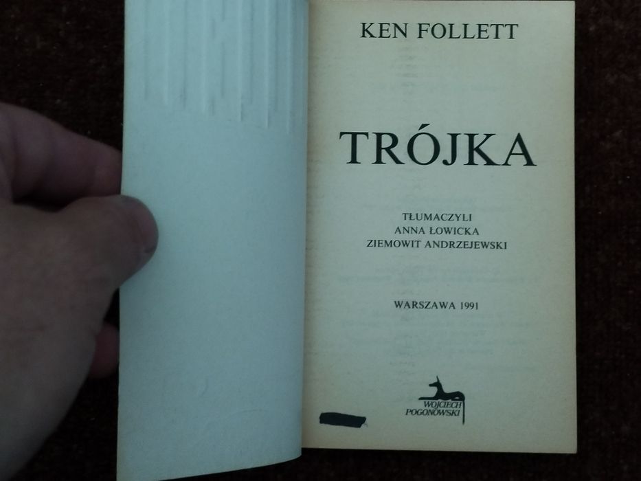 Trójka Ken Follett
