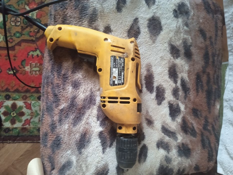 Продам дрель полностью рабочую