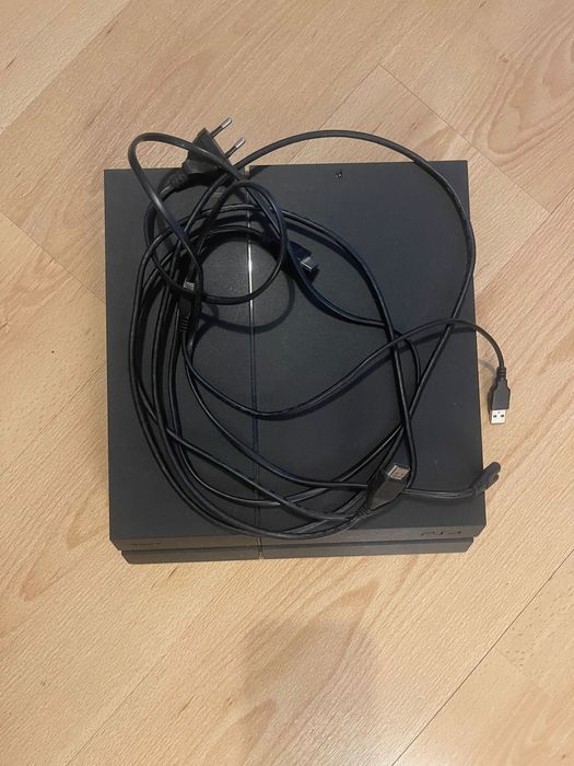 Playstation 4 preta 500GB