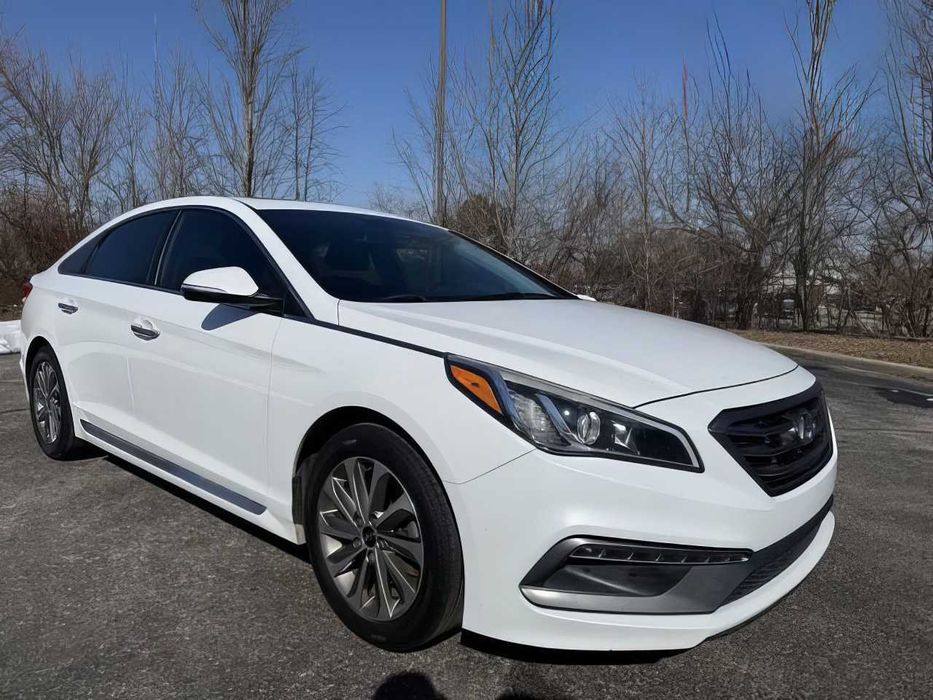 Hyundai Sonata Sport      2017