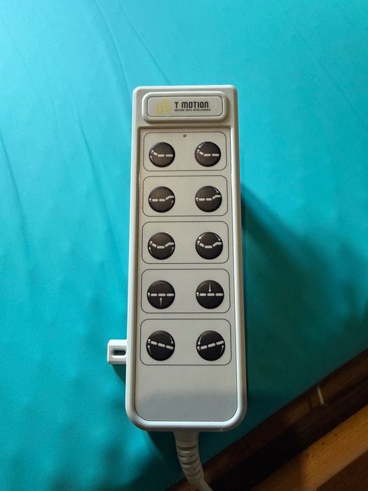 Cama articulada elétrica em excelente estado