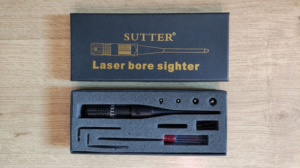 Wskaźnik laserowy, do wstępnego ustawienia celowników optycznych.