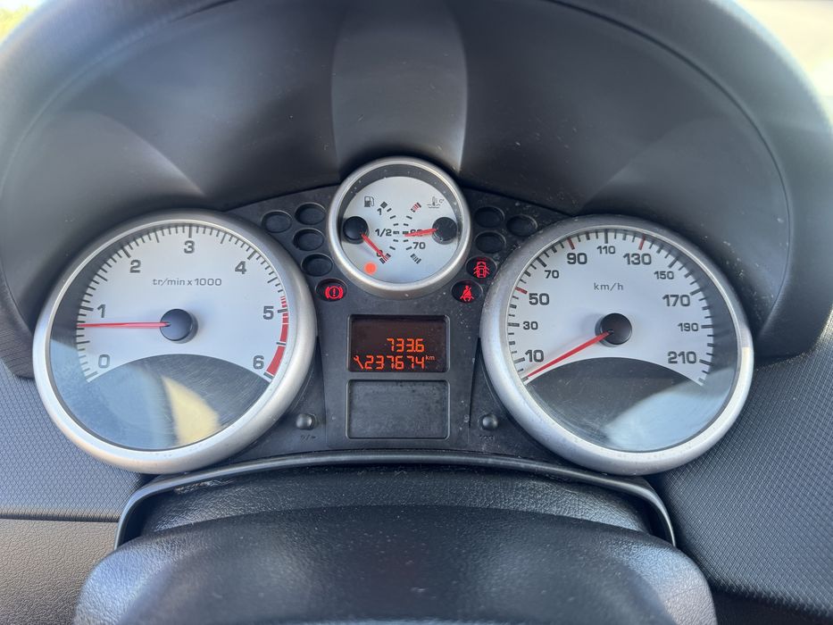 Peugeot 207 1.4 HDi IVA Dedutível