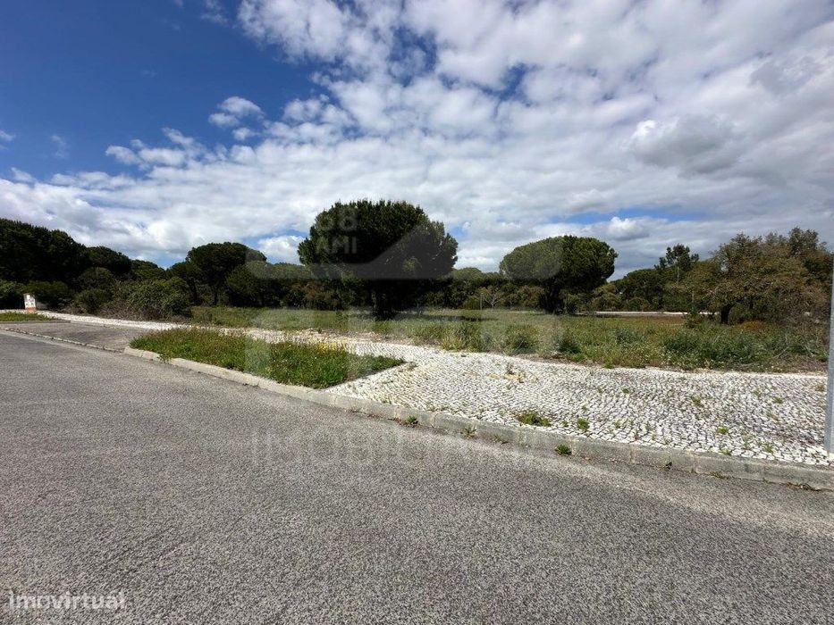 Terreno em Emprendimento Urbano com Golfe