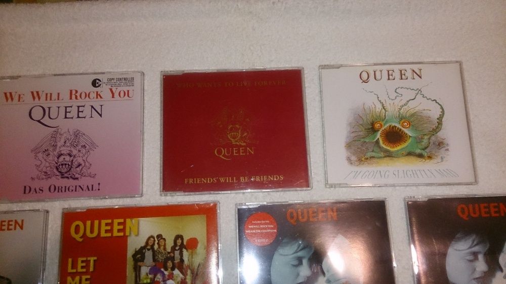 queen (cds single raros) vendo conjunto ou por unidade