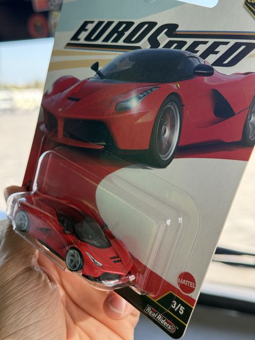 Hot Wheels La Ferrari