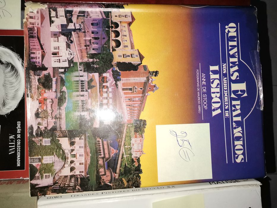 Livros antigos preço um pouco negociável.