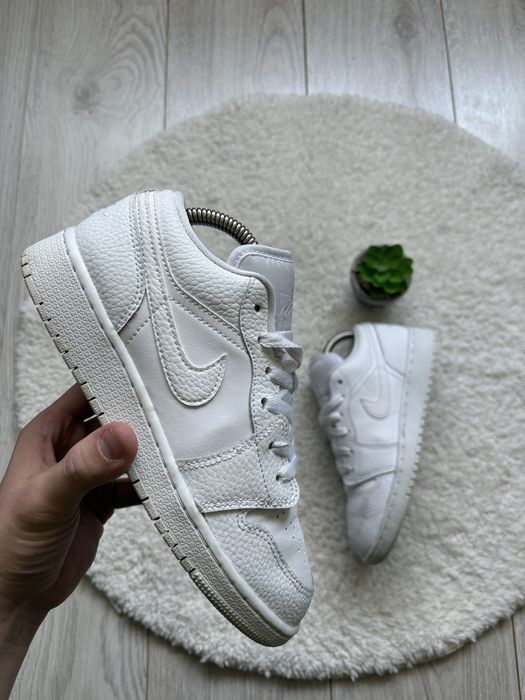 Женские Кожаные Кроссовки Nike Air Jordan 1 Low 37.5р(23.5см)