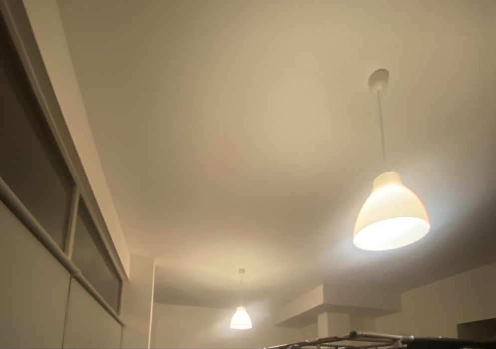 Candeeiros suspensos teto