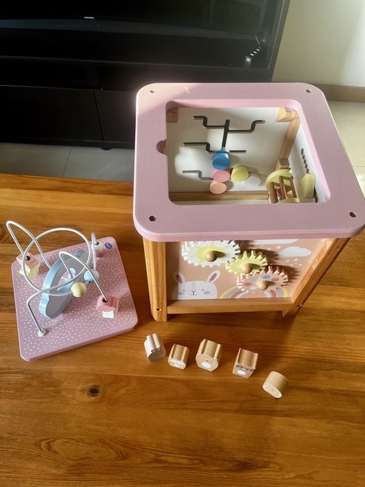 Cubo de atividades grande para bebé