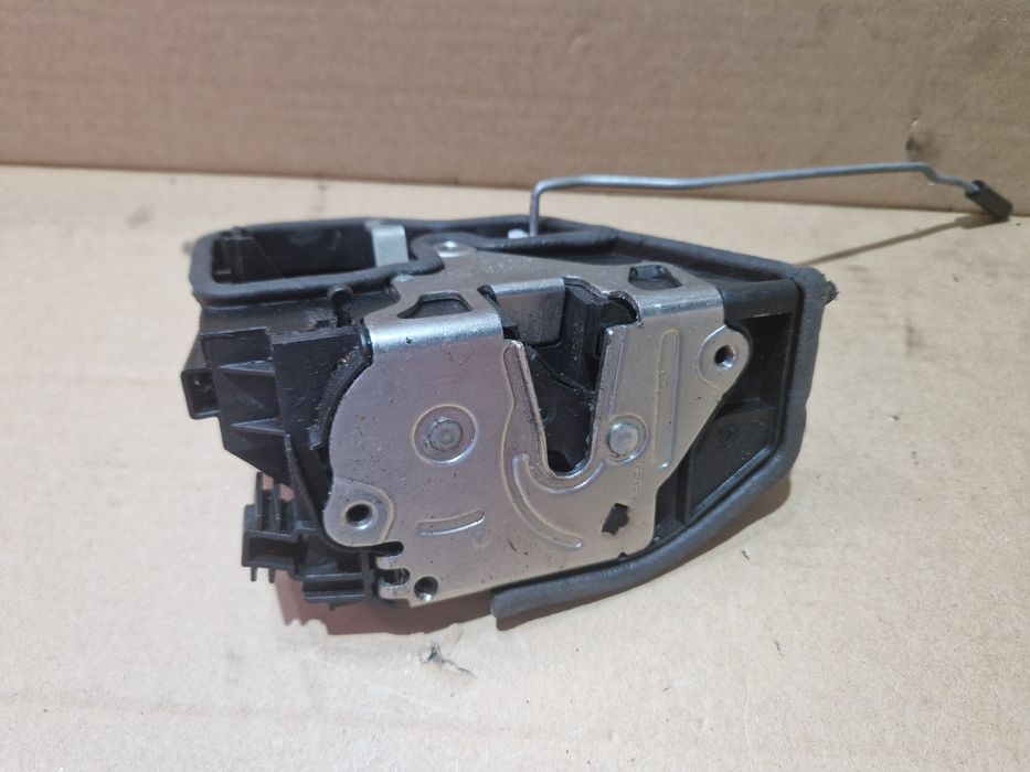 Zamek drzwi prawy tył tylny BMW E60 E61 E87 E90 E91 7 pinów