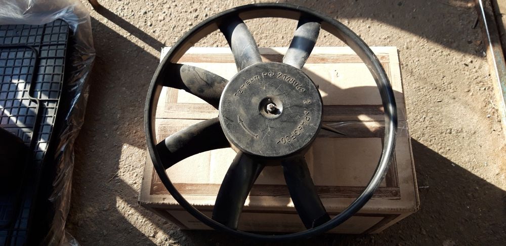 Оригінальний електровентилятор радіатора 2123,1118