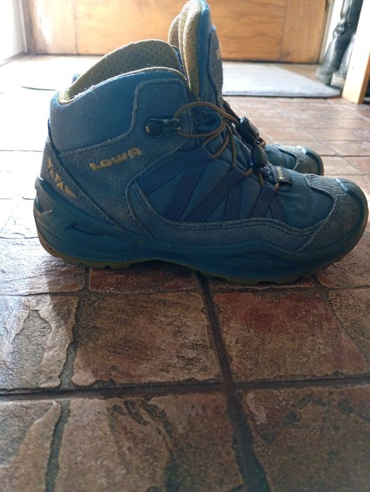 Buty trekkingowe dziecięce firmy LOWA