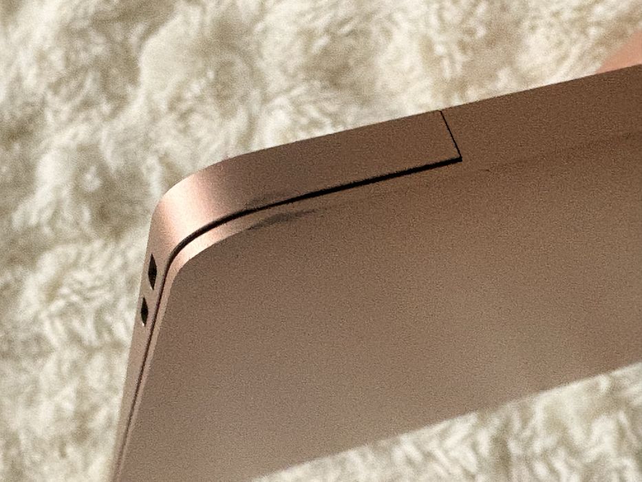 Macbook air 13-inch 2018 rose gold