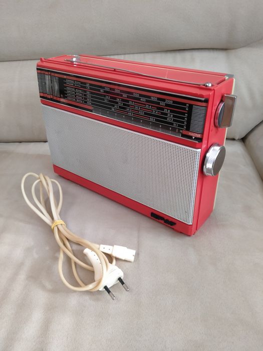 радиоприёмник  ВЭФ - 317,  VEF  под ремонт на запчасти