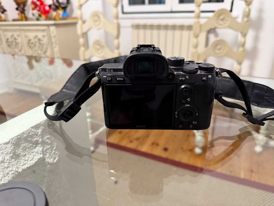2 SONY ALPHA A7 III COM LENTE SONY 24-105