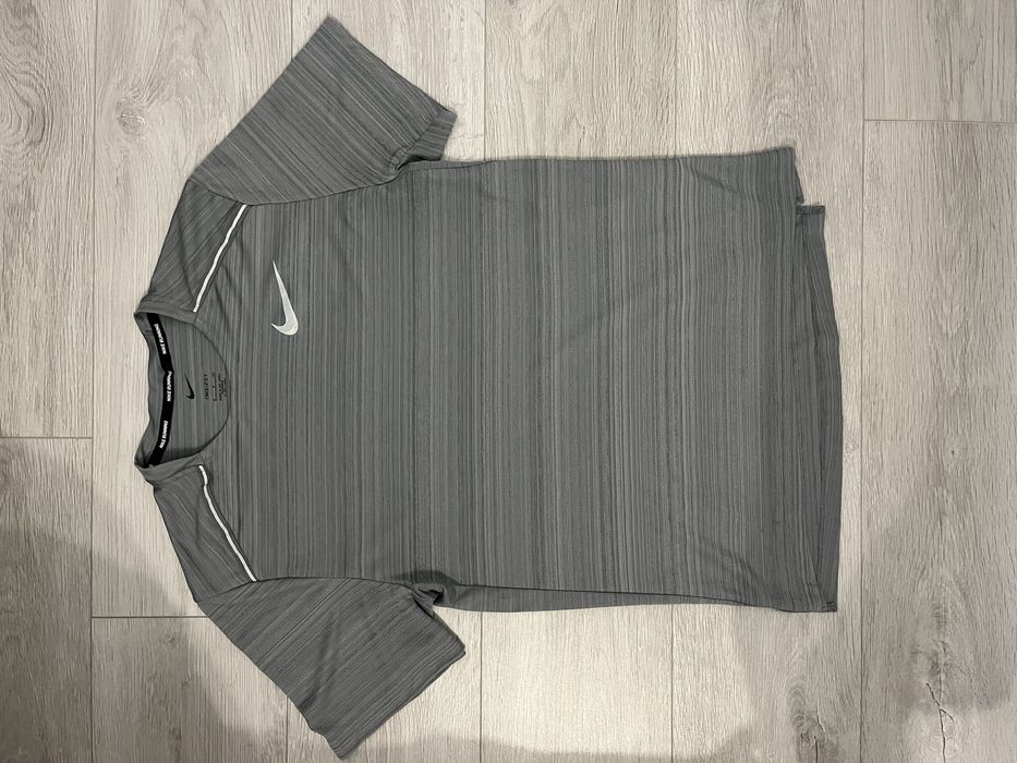 Футболка nike running