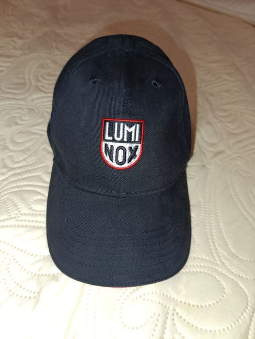 Оригинальная черная рекламная кепка бренда Luminox one size 55-58
