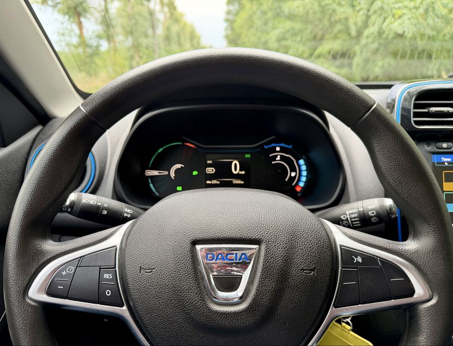 Автомобіль Dacia Spring 2021 33kW 27.4kWh 14000км