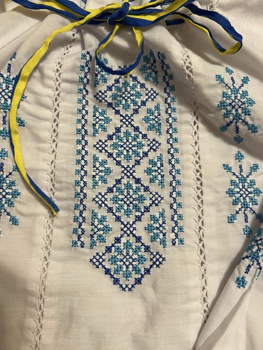Вишита сорочка доя дівчинки
