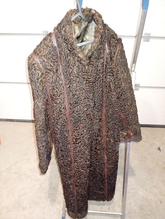 Futro naturalne z karakuł