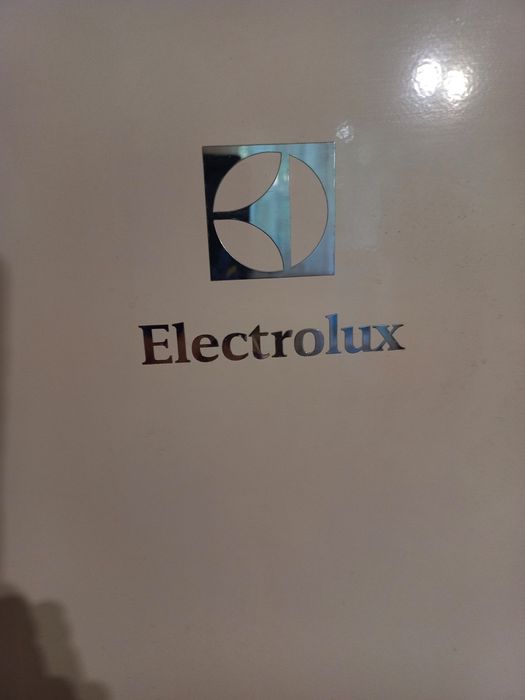 Морозильная камера Electrolux