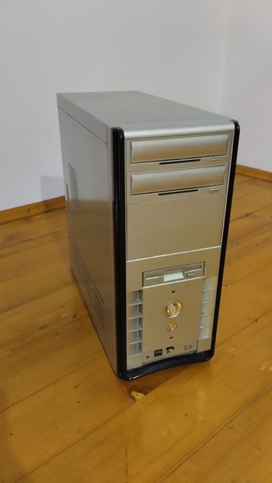 Продам збірку ПК. Все працює тільки немає відеокарти