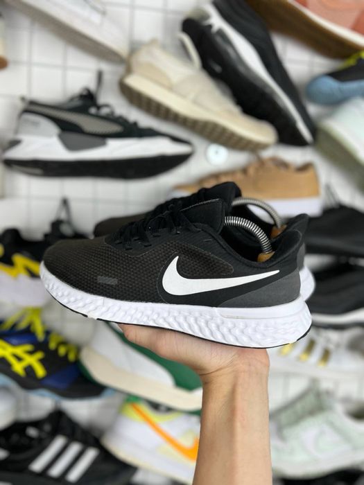 Кроссовки Nike Revolution Оригинал р(39)