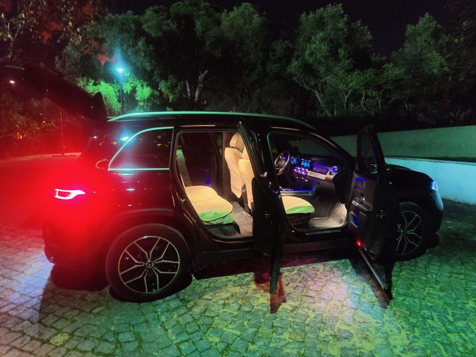 Serviço Premium de Transfers & Eventos | Mercedes EQB Luxury