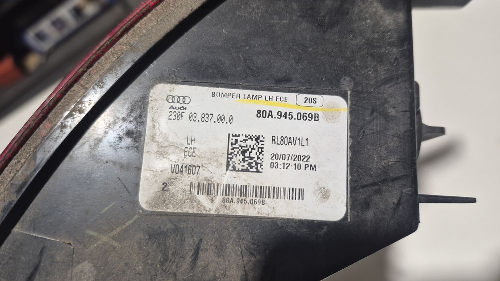 Lampa lewy tyl wklad do Audi Q5 80A.945.069B