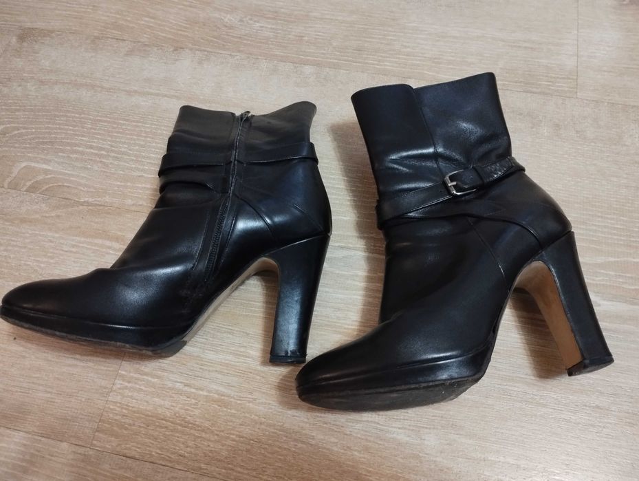 Botas salto alto cano médio -MAX MARA